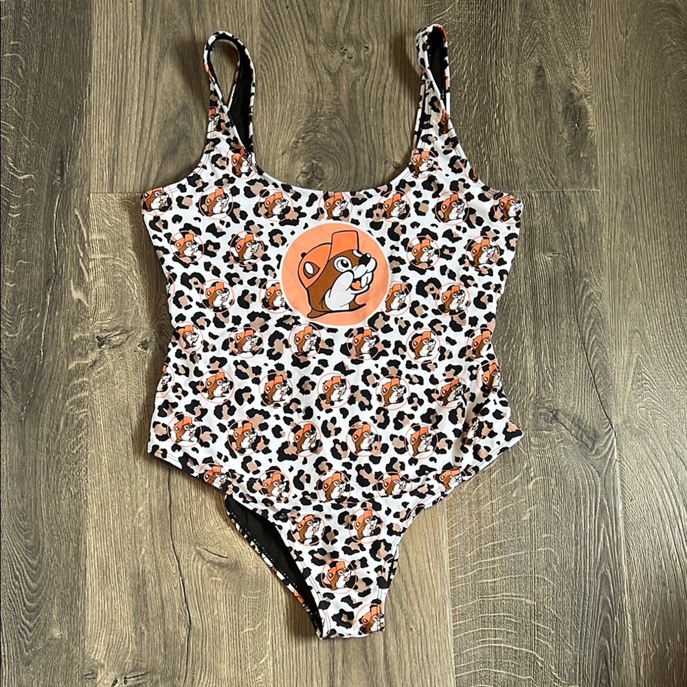 Ladies Medium Leopard Print Swimwear